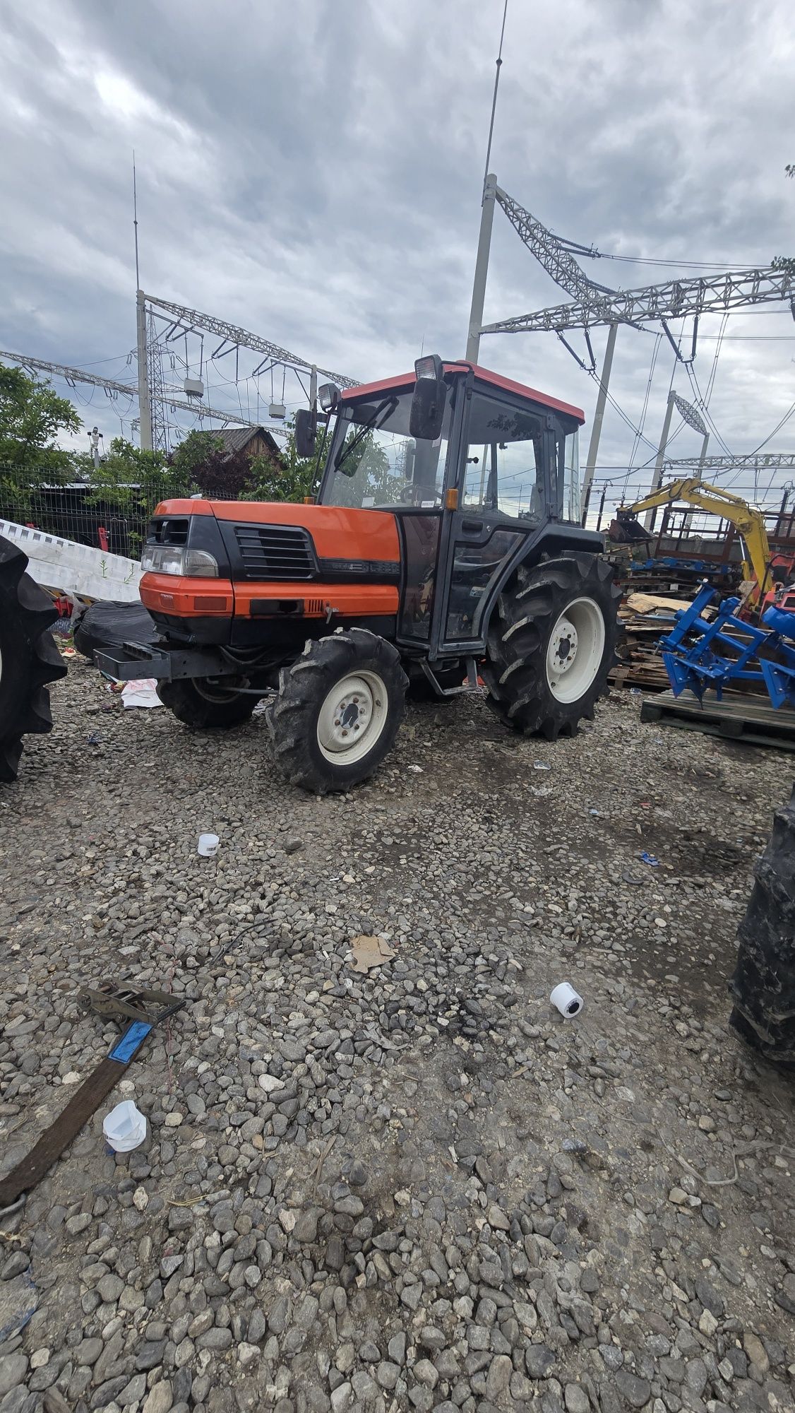 Tractor japonez cabina Yanmar Kubota