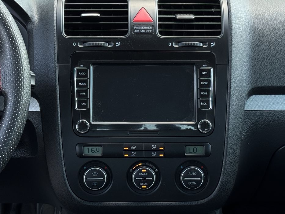 Volkswagen Jetta 1.6 MPi 102CP