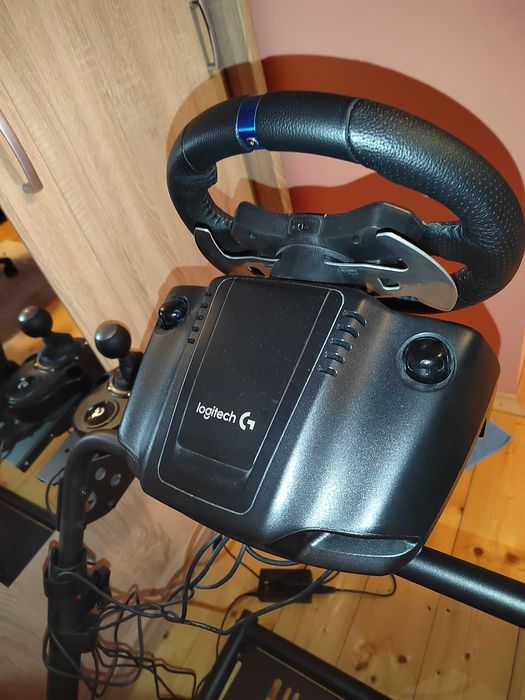 Logitech G29 Driving Force Racing Wheel Волан за PC PS 3 PS 4 PS 5