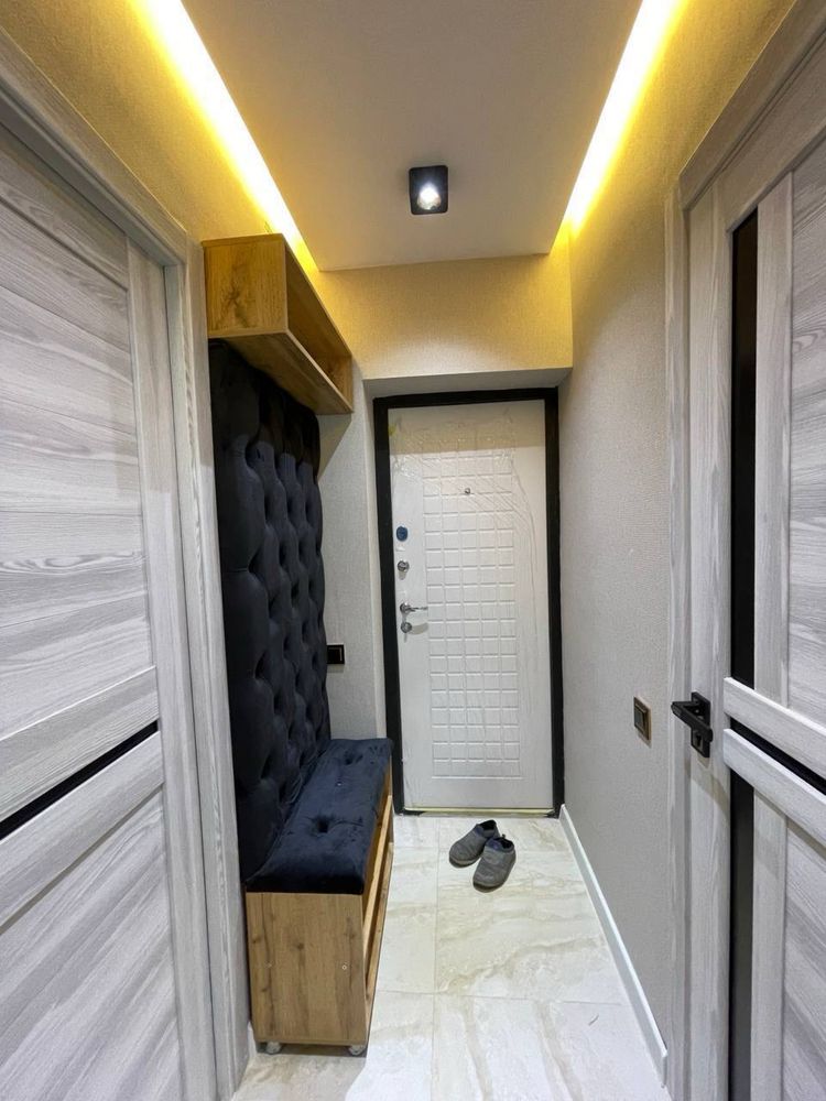 Продаётся Квартира Чиланзар 1. 1в2/4/4 Ор-р Max Way