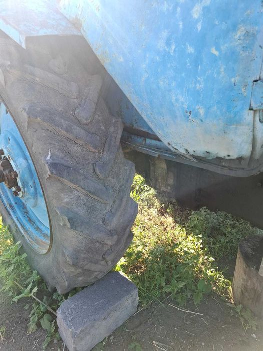 Продам задние колеса мтз