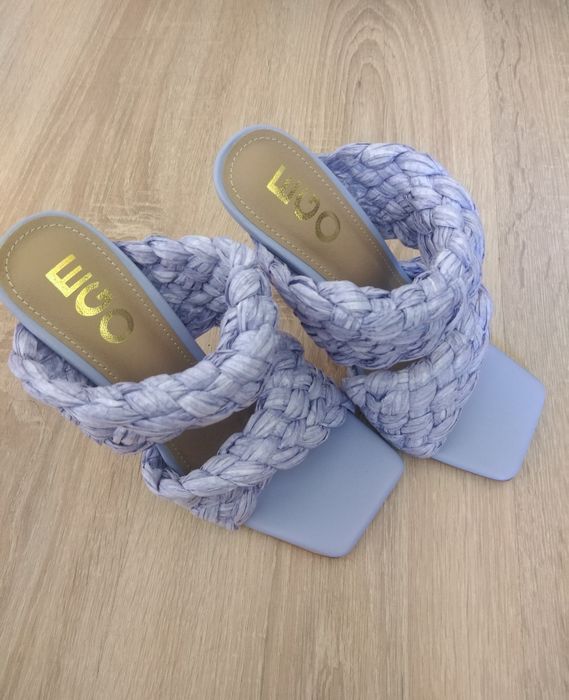 Дамски обувки и сандали