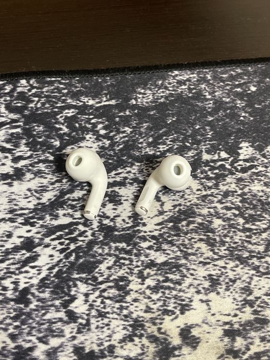 Aipods Pro слушалки