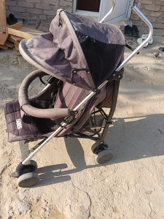 Kalyaska ixcham boʻlib yilgʻiladi