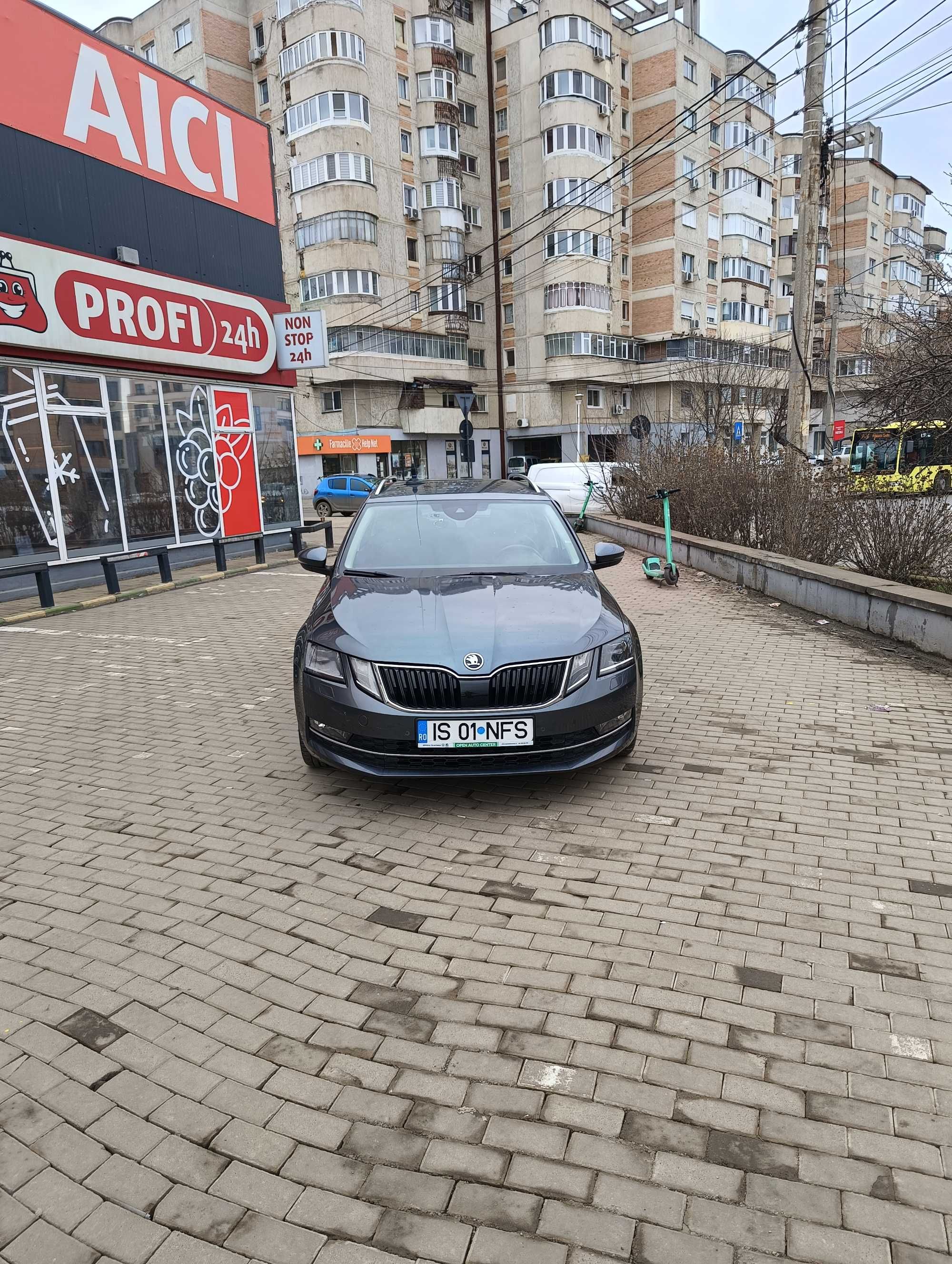 Super preț! Super optiuni! Skoda Octavia Model 2018 Combi   222k km!