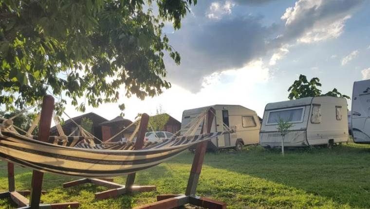 Revist Parcare  Rulote Barci Remorci Masini