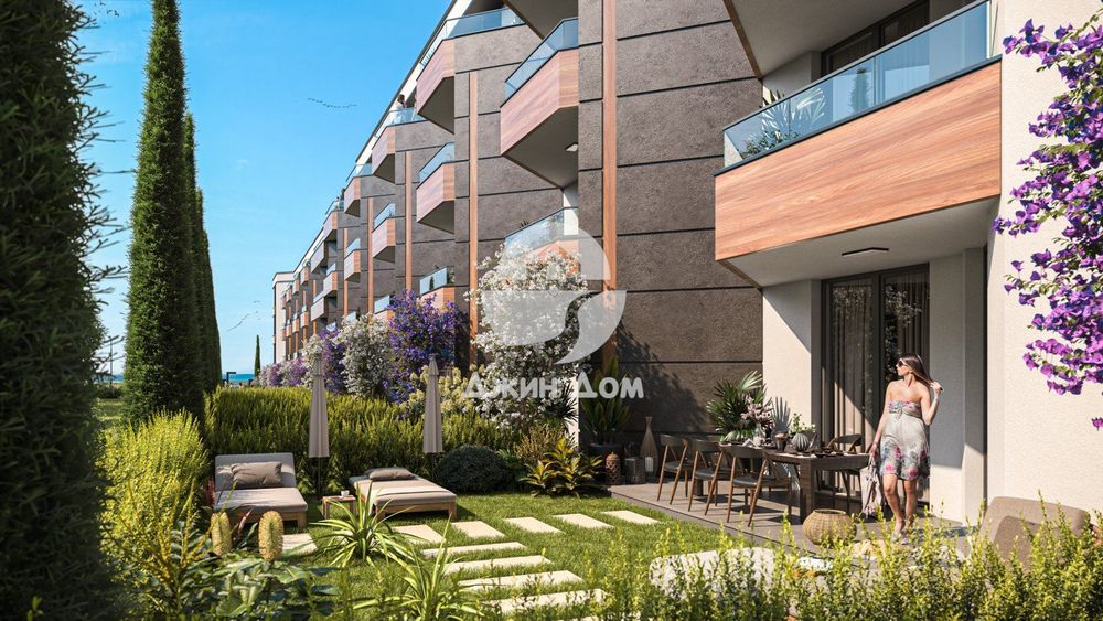Продава се Двустаен апартамент в Бургас, Сарафово - 95 кв.м за 832 €/кв.м - Снимка #2