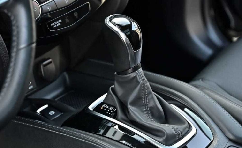 Vand Nissan Qashqai diesel automat