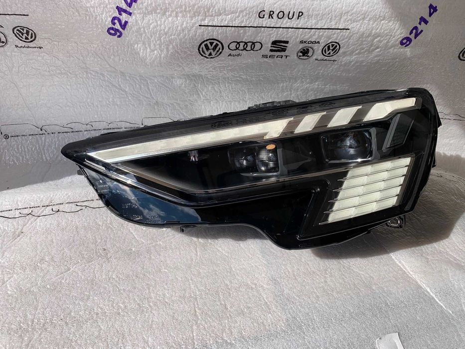 Far stanga Full LED Matrix Audi A3 8Y dupa 2020 cod 8Y0941035 original