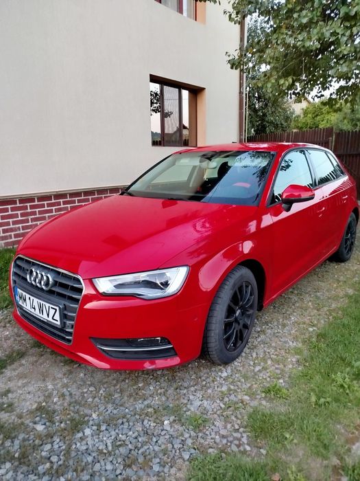 Audi A3 1 4 tfsi an 2013
Bi-xenon Led, Navi cu camera