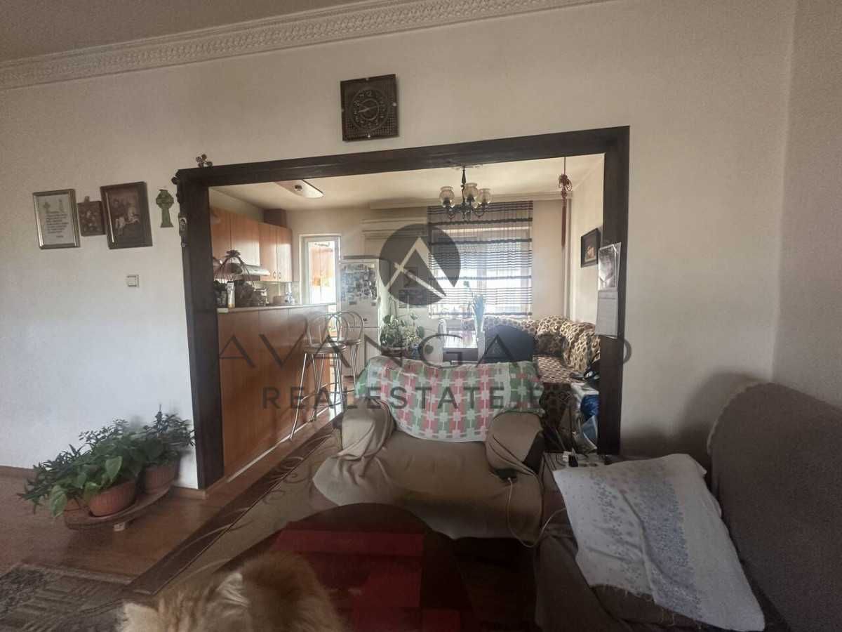 Продава се Тристаен апартамент в Пловдив, Тракия - 92 кв.м за 1664 €/кв.м - Снимка #3