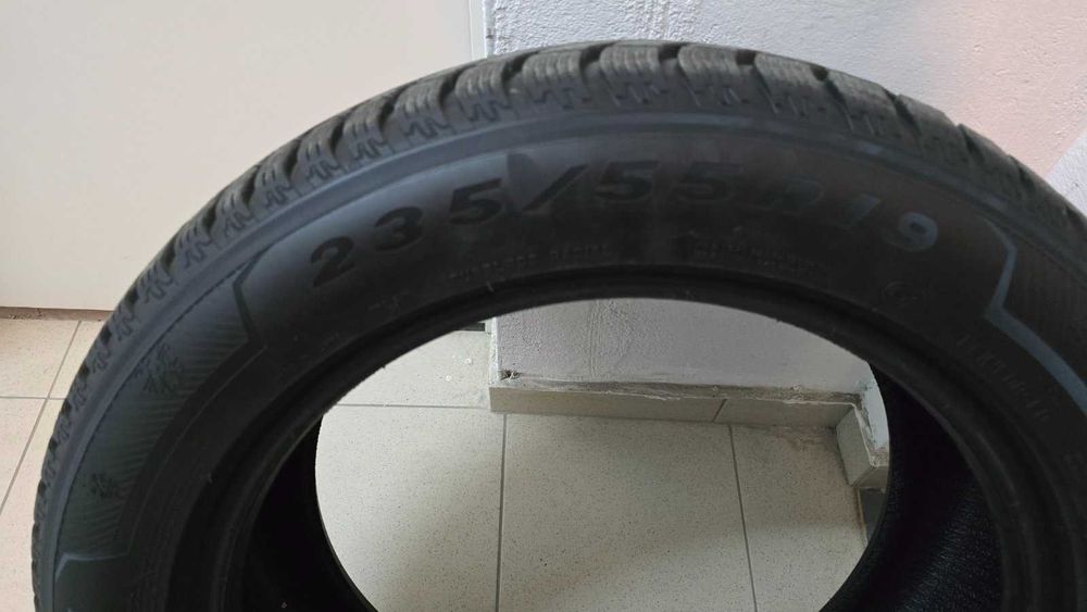 Зимни гуми Maxxis 235 55 19 - 4 броя