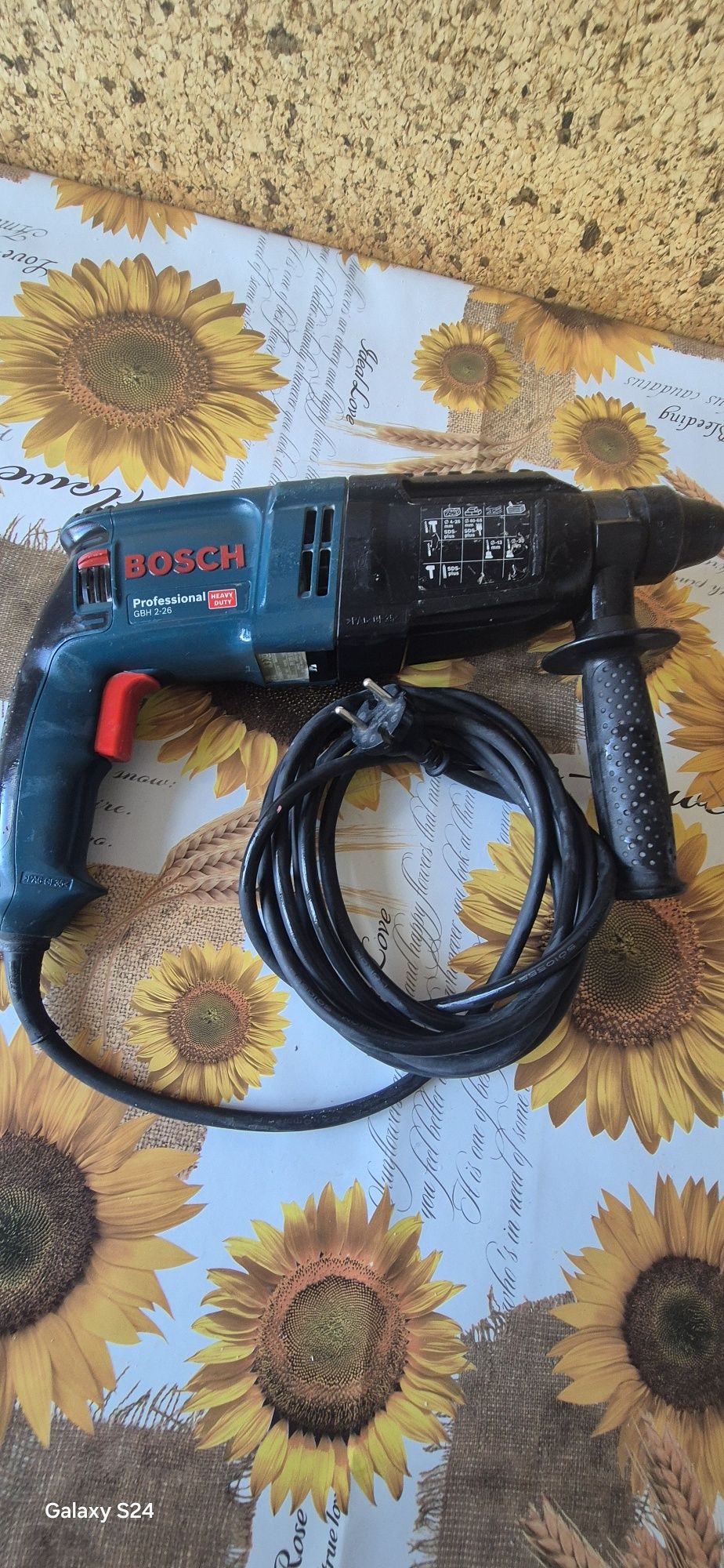 Rotopercutor Bosch profesional,  3 funcții.