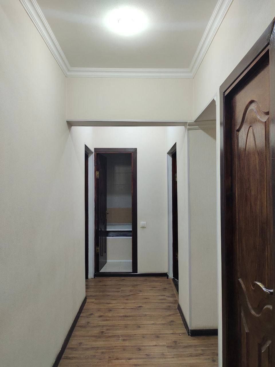 Срочно продается квартира 2/2/4  Юнусабад 2 кв