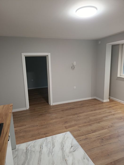 Продава се Тристаен апартамент в Асеновград - 64 кв.м за 1922 €/кв.м - Снимка #2