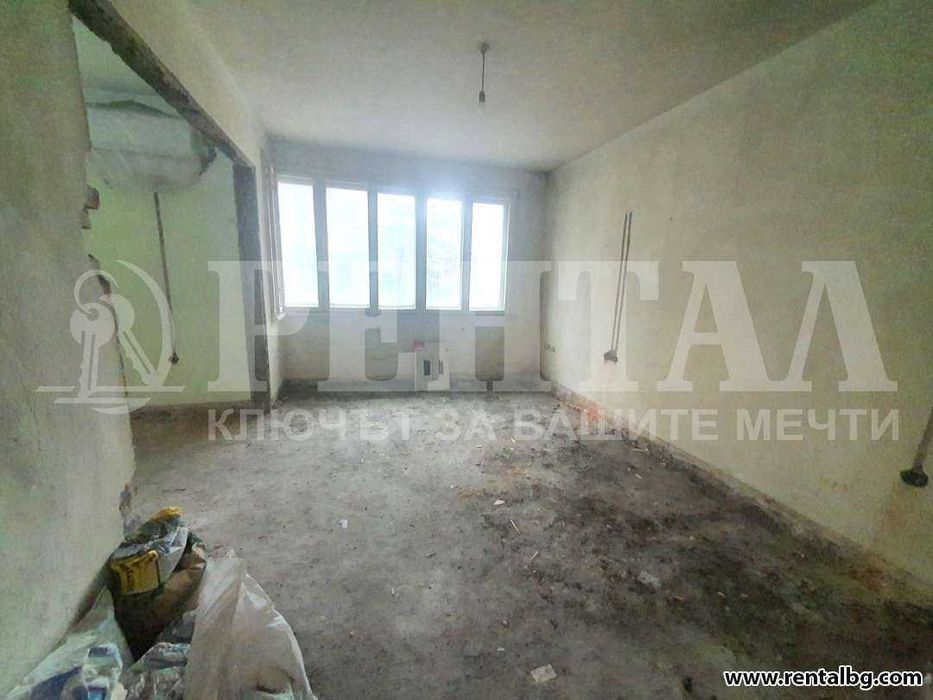 Етаж от къща в СЦ, до Градската градина