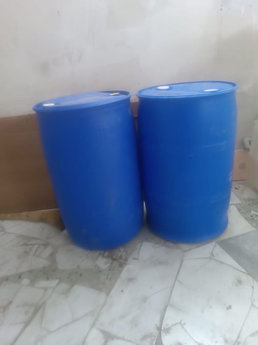 Пластиковые бочки (объемом 200л)