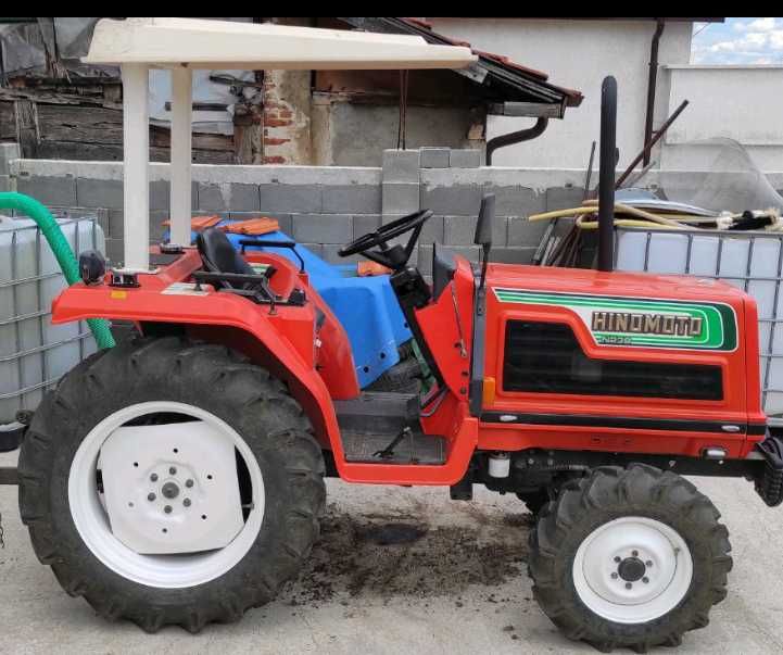 Продавам трактор Hinomoto N239, 24 к.с.