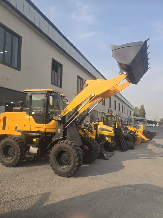 Фронтальный погрузчик 1,5м3