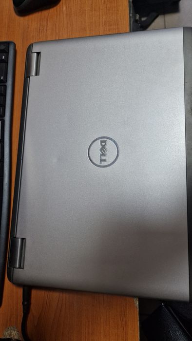 Laptop Dell vostru i5
