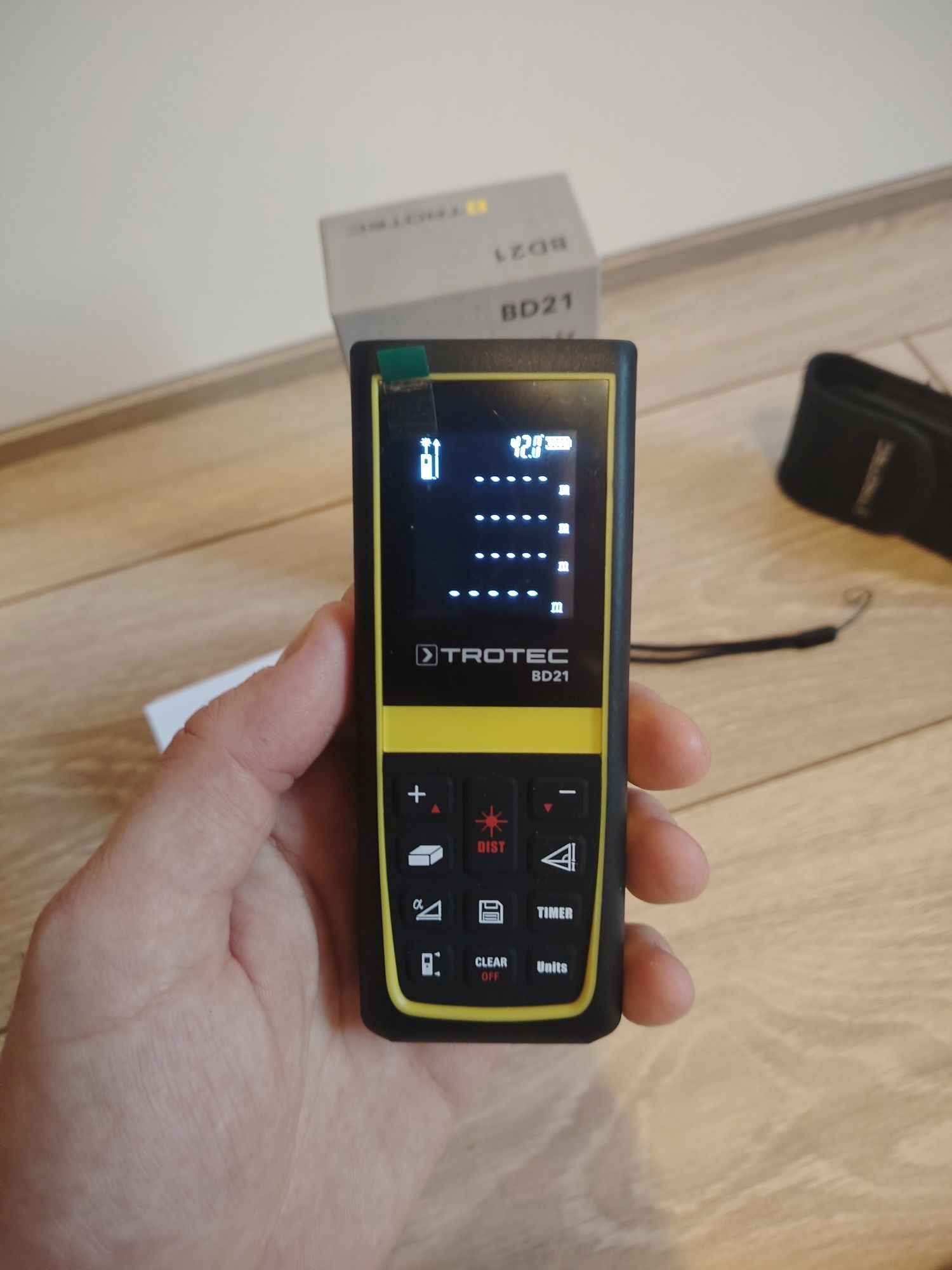 Акумулаторна лазерна ролетка TROTEC BD21, 70 м.