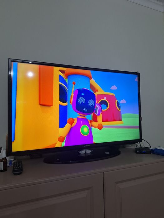 Телевизор самсунг