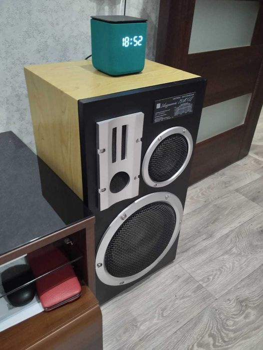 Две пары колонок Амфитон 25 АС-027