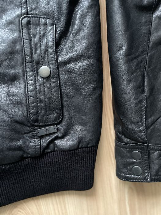 GUESS / мъжко кожено(естествена) яке L