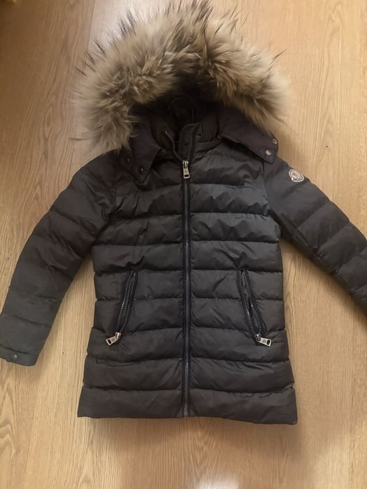 Детско зимно яке Moncler с гъши пух