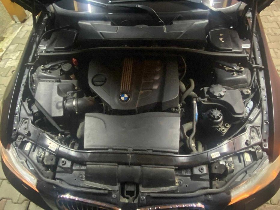 BMW 318D 2012, automat, combi