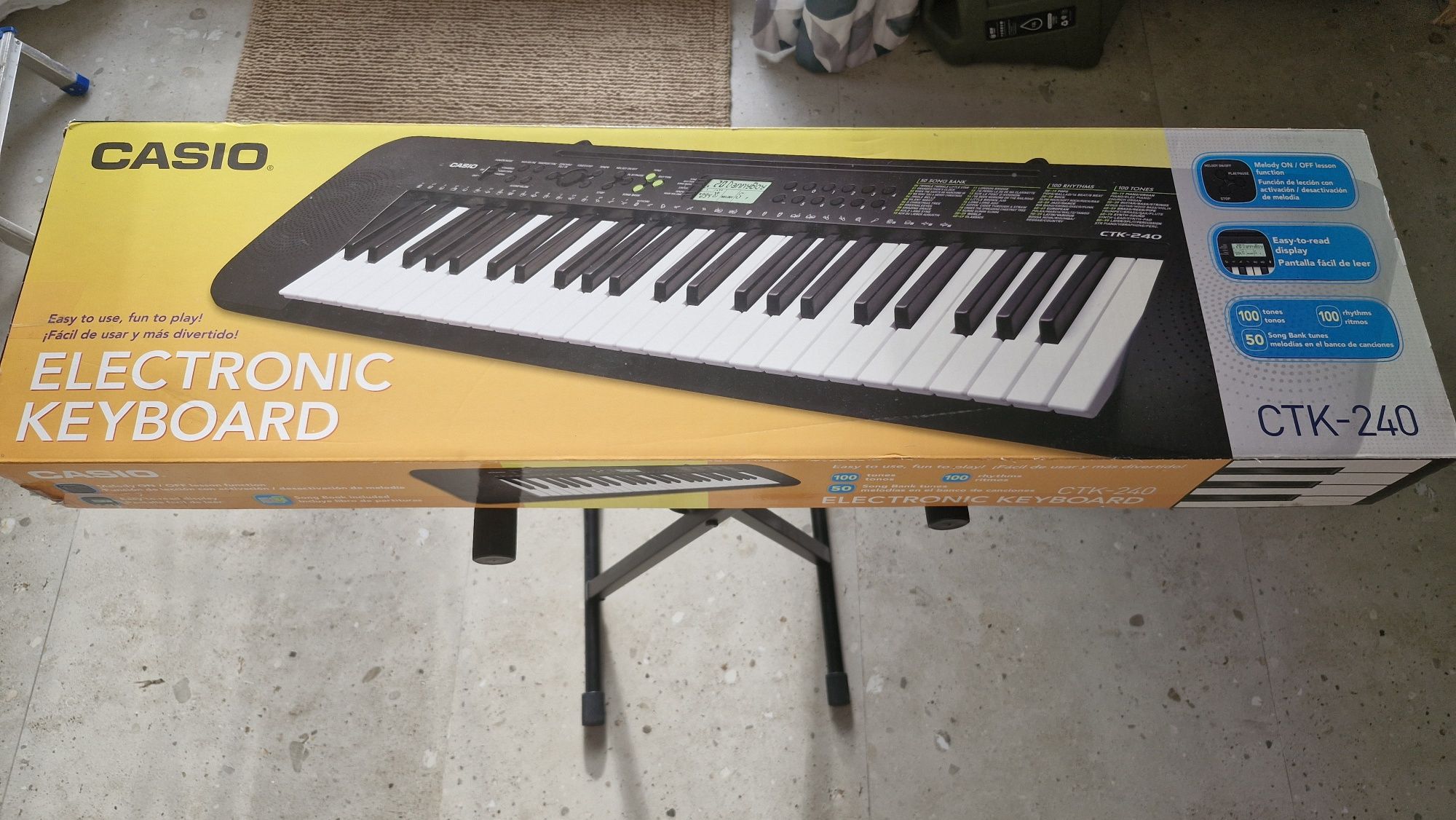Електрическа Клавиатура Casio CTK-240 + Стойка