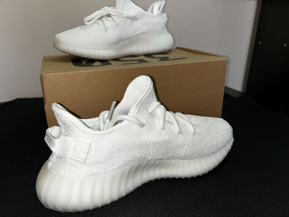 Adidas Yeezy Boost 350 v2 "Triple White"