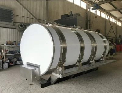 цистерну молоковоза