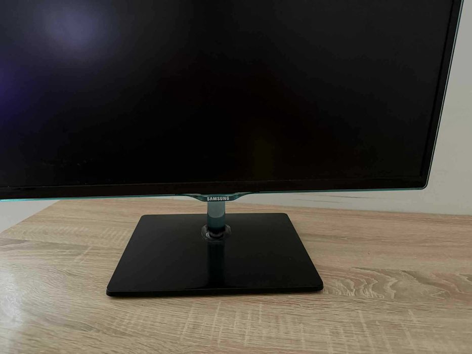 Монитор/Телевизор Samsung T24D390EW