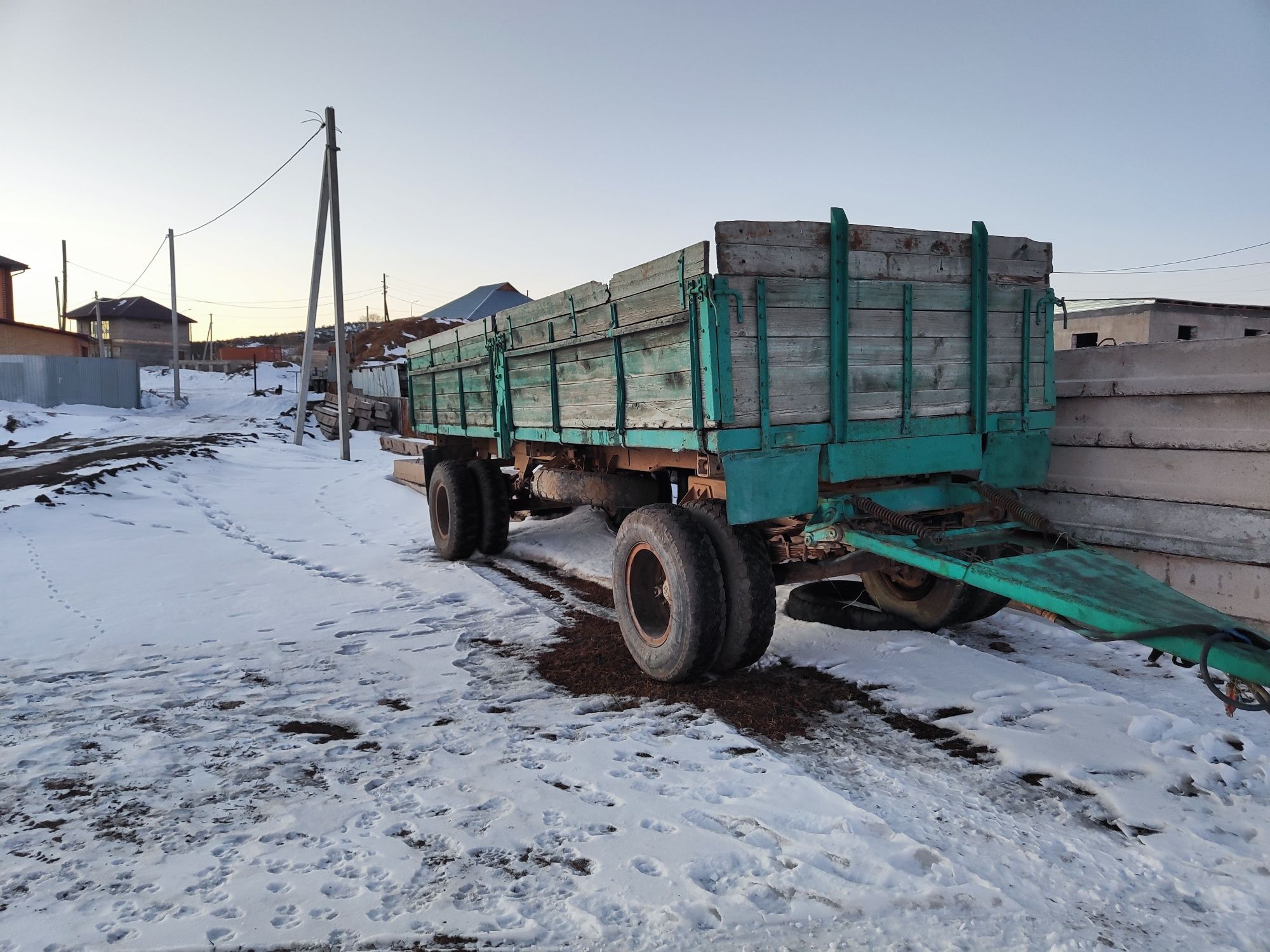 Продам прицеп на КАМАЗ