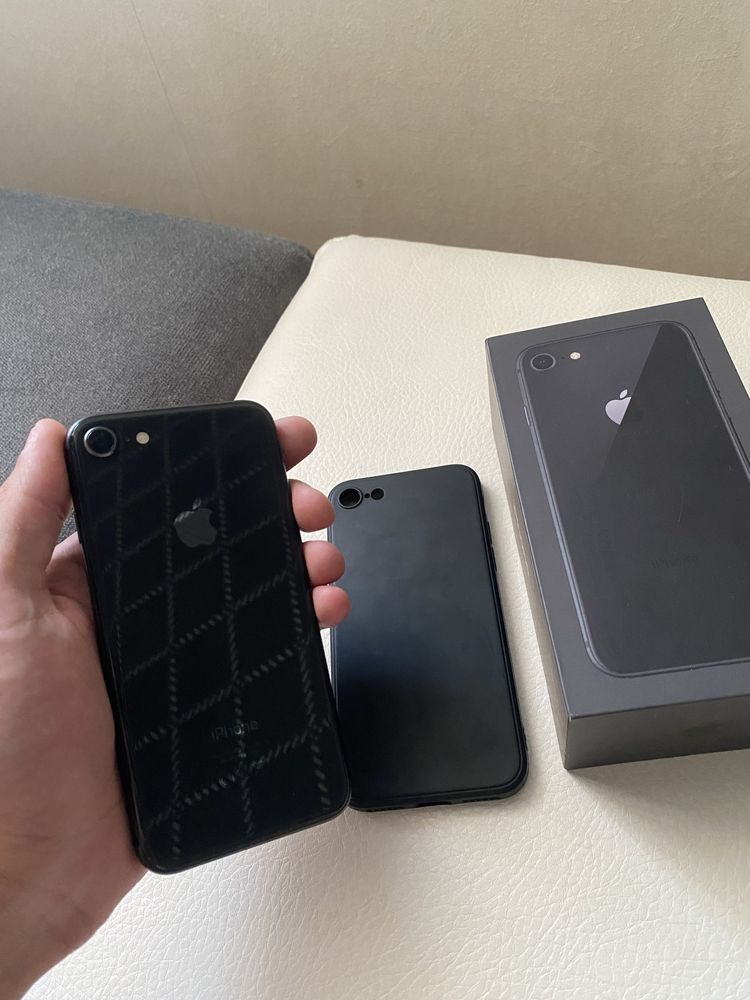Продам Iphone 8 256gb