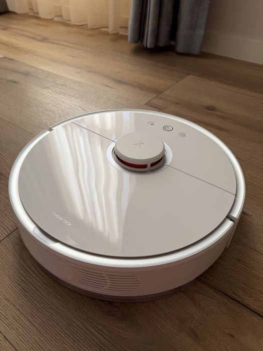 ТОП ЦЕНА! Прахосмукачка робот Roborock S5 - сухо и мокро почистване