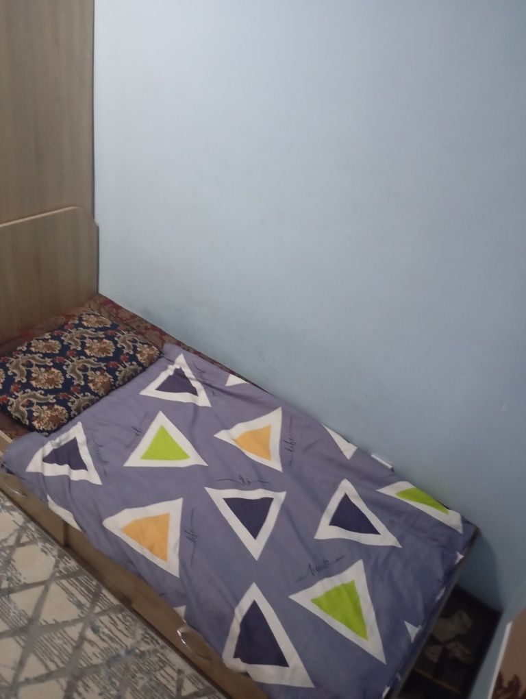 Mebel yotoqxona uchun 2 qavatli va 1qavatli