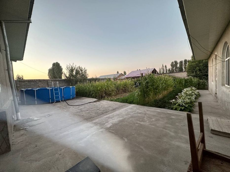 Продается готовый дом с земельным участком.