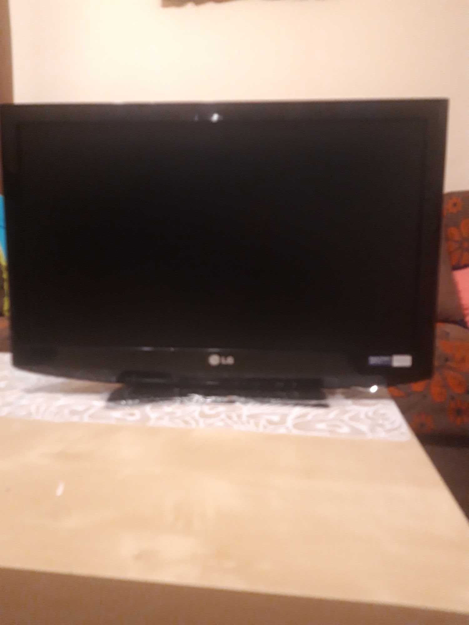 TV LG 55 cm negru