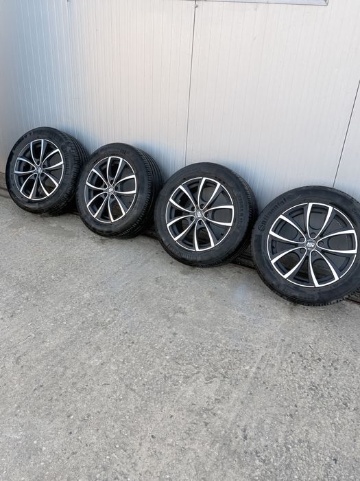 Set jante aliaj 17’’+anvelope continental  235/55/17 -stare excelentă