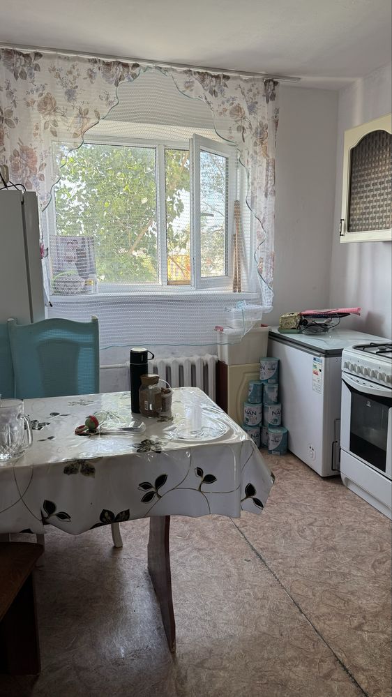 Продам 3 комн квартиру 3 этаж. п. Ауэзов.