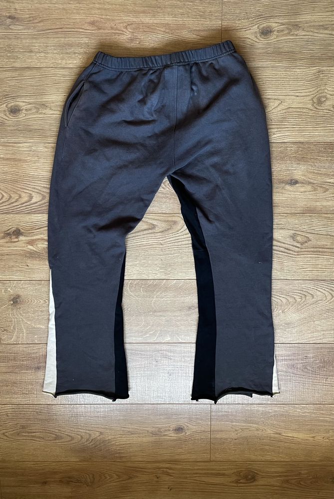 Pantaloni Flarred Gallery Dept Gri&Alb&Negru