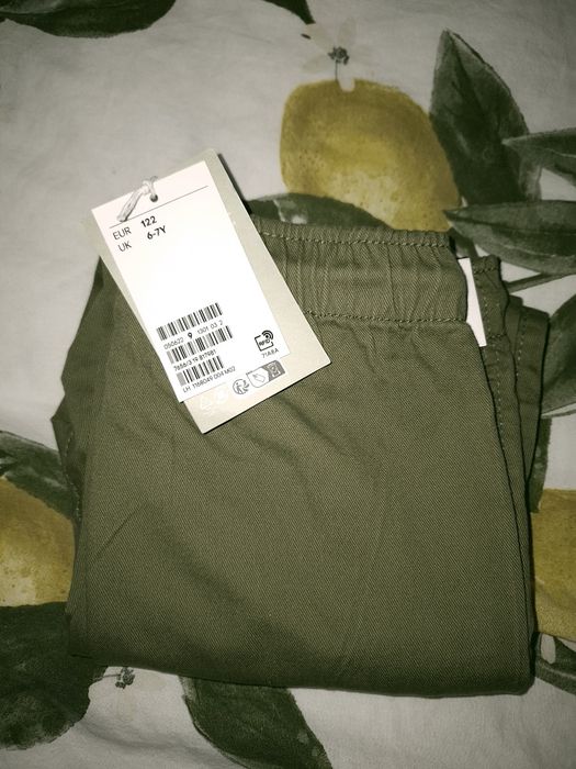 Pantaloni mărimea 122, H&M
