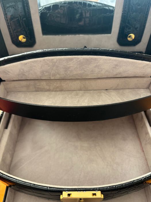 Кутия за бижута на три нива