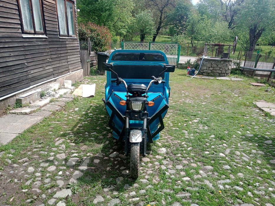Vând triciclu electric BAISAN