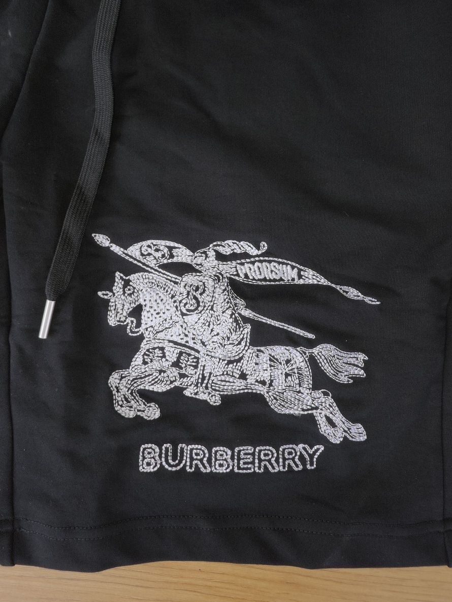 Trening scurt Burberry / Trening Burberry / Pantaloni Burberry