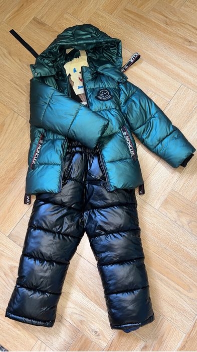 Продам детский зимний комбинезон