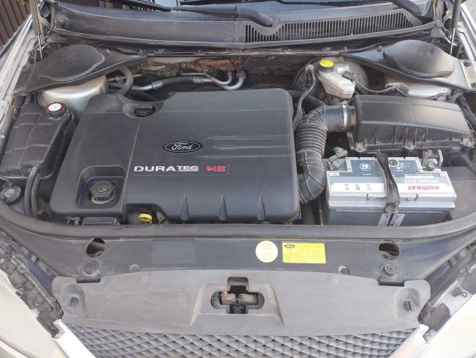 Autoturism Ford Mondeo