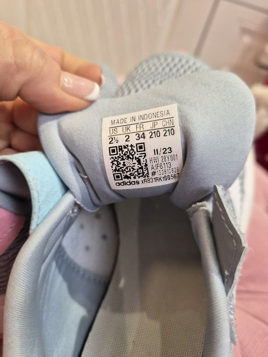 Продавам маратонки за момиче